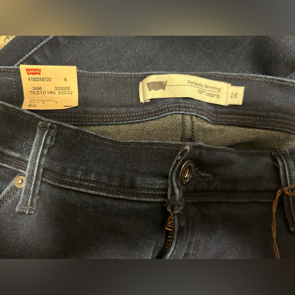 NWT!!! Levi Super Skinny Legging Tummy Slimming Woman’s Jeans 16 - Picture 10 of 11